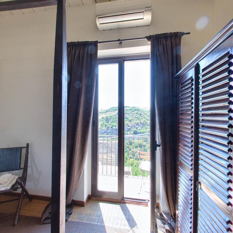 Giumbabulla Luxury House Bed and Breakfast Ragusa Eksteriør billede